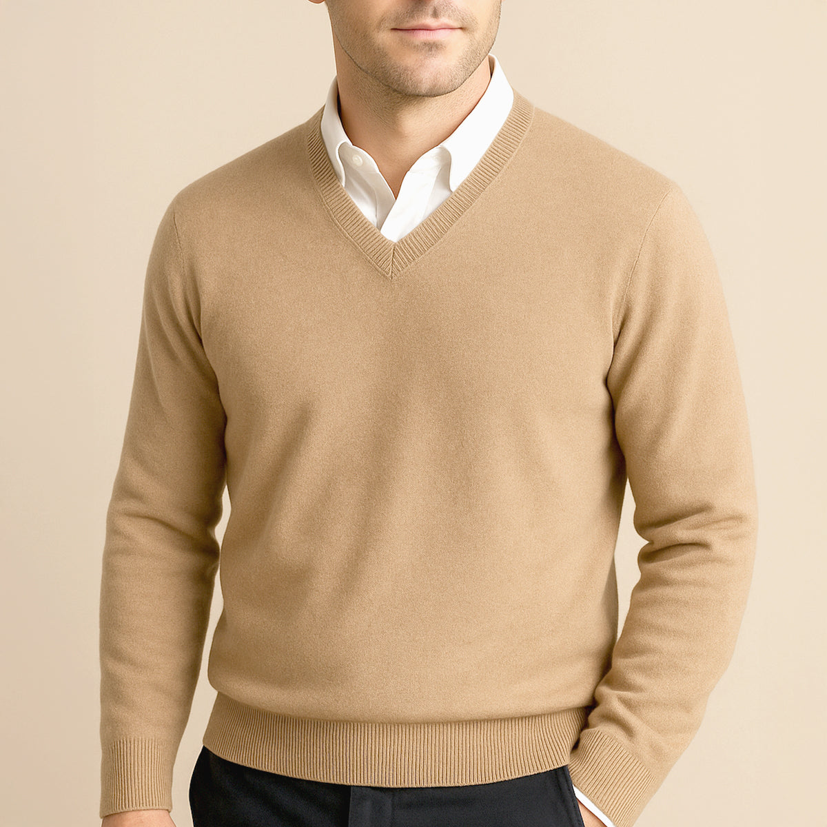 Alec | Fine-Knit V-Neck Sweater - Beige